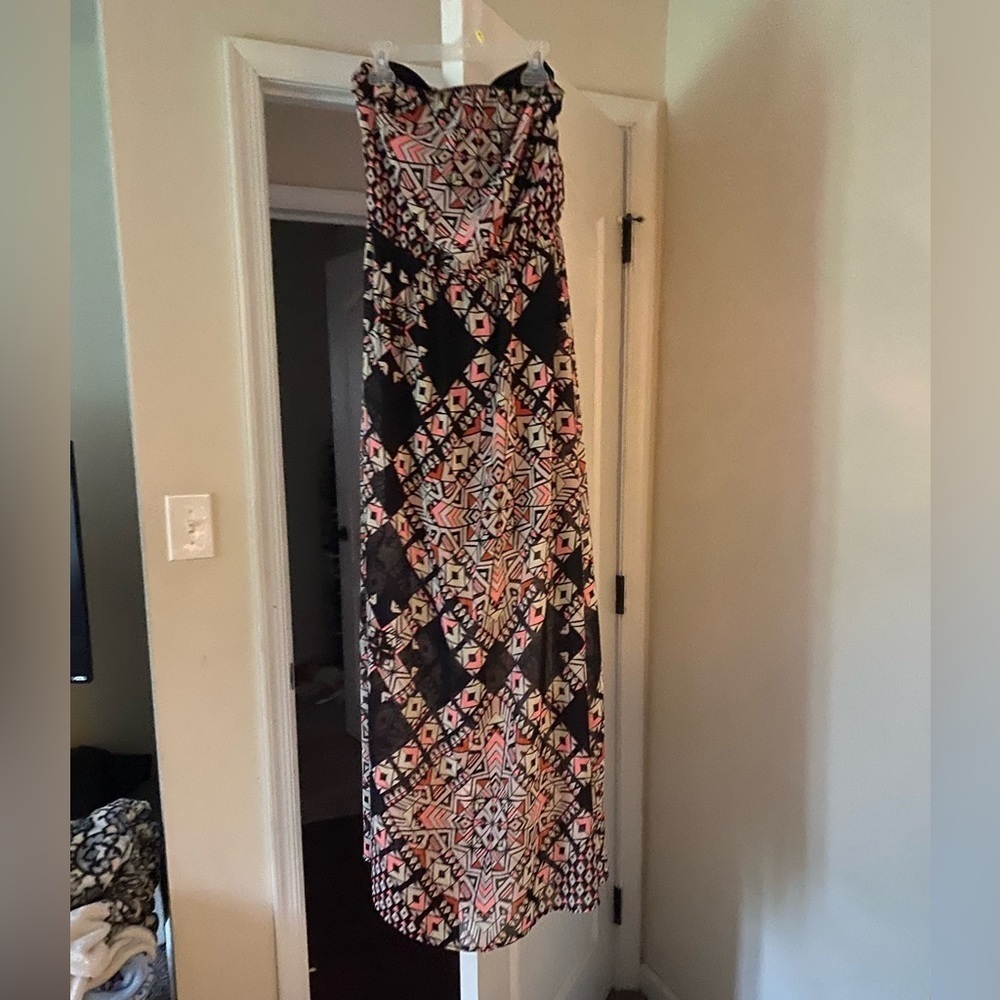 Strapless Bohemian Design Dress, SIZE MEDIUM, never worn - Picture 2 of 5